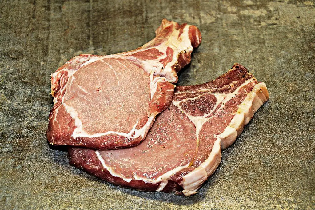meat chops-Foods Safe for Dogs ' Consumption