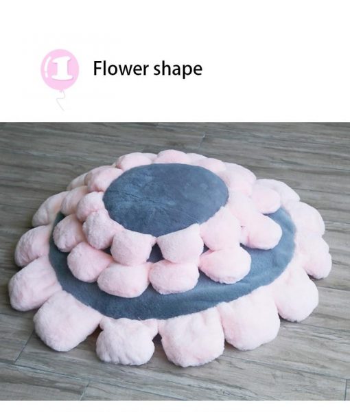 Washable Soft Flower Shape Blanket For Dogs (various options) 6